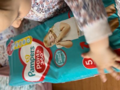 Pampers Pants s kapsou Stop & Protect: Pohodlí a spolehlivost pro každé dítě
