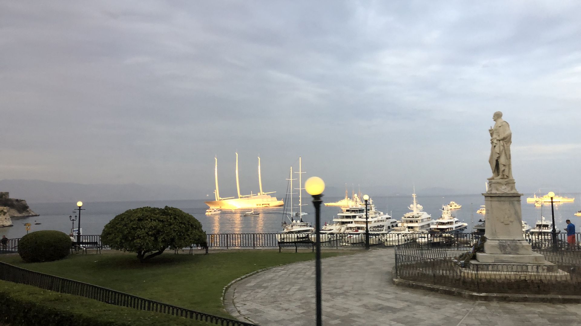 Největší jachta světa Sailing Yacht „A“ patří Andreji Melničenkovi