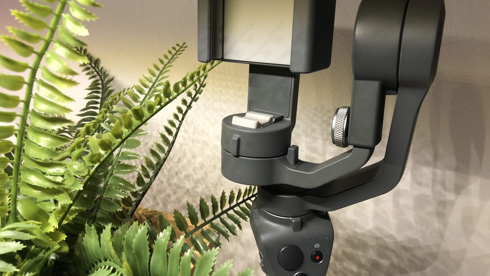 DJI Osmo Mobile 2 recenze (2019)