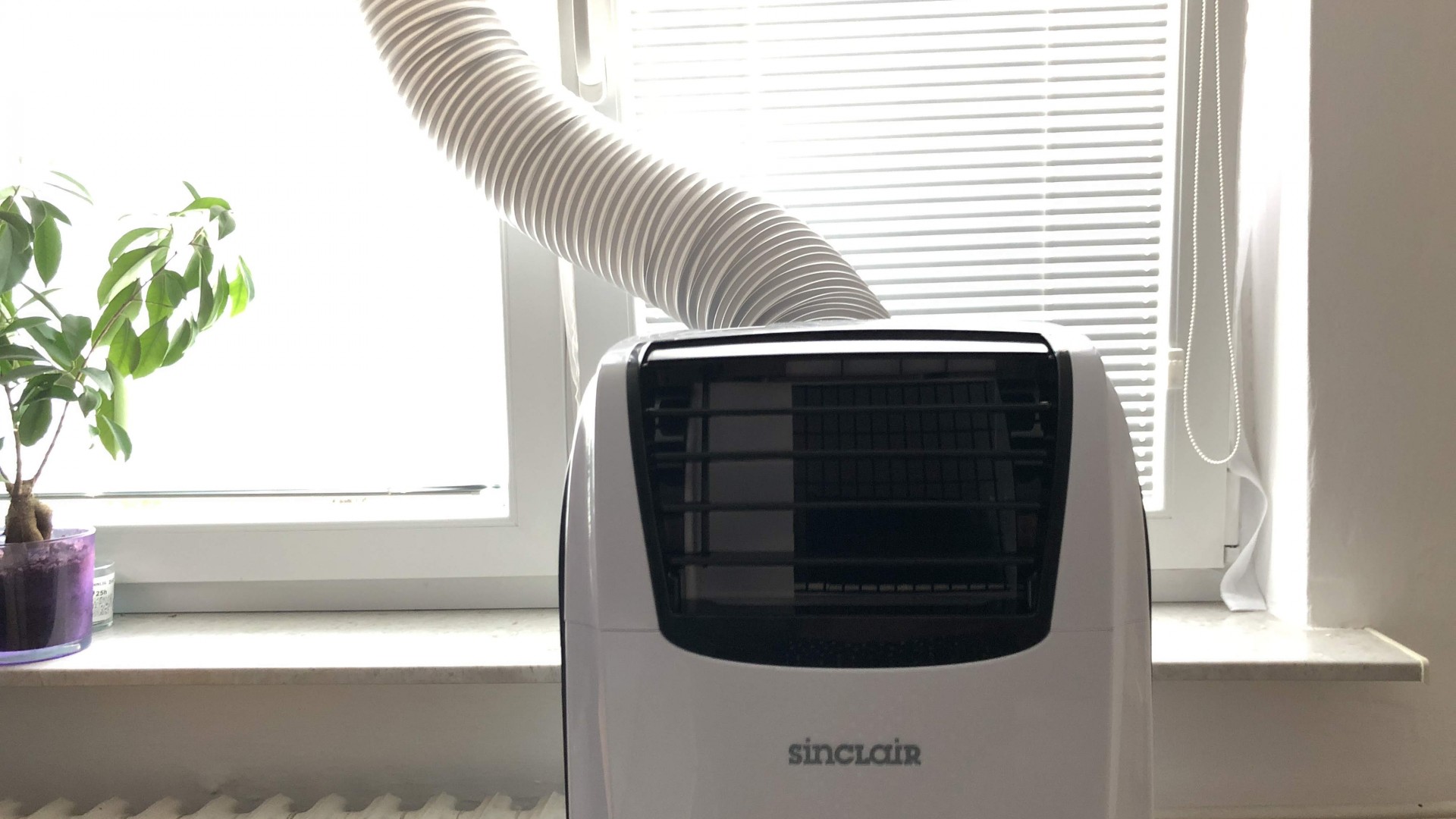 Recenze mobilní klimatizace Sinclair AMC-14AN1 a poznatky o přenosných klimatizacích obecně