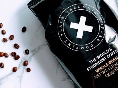 💀Black Insomnia Coffee – recenze nejsilnější kávy na světě