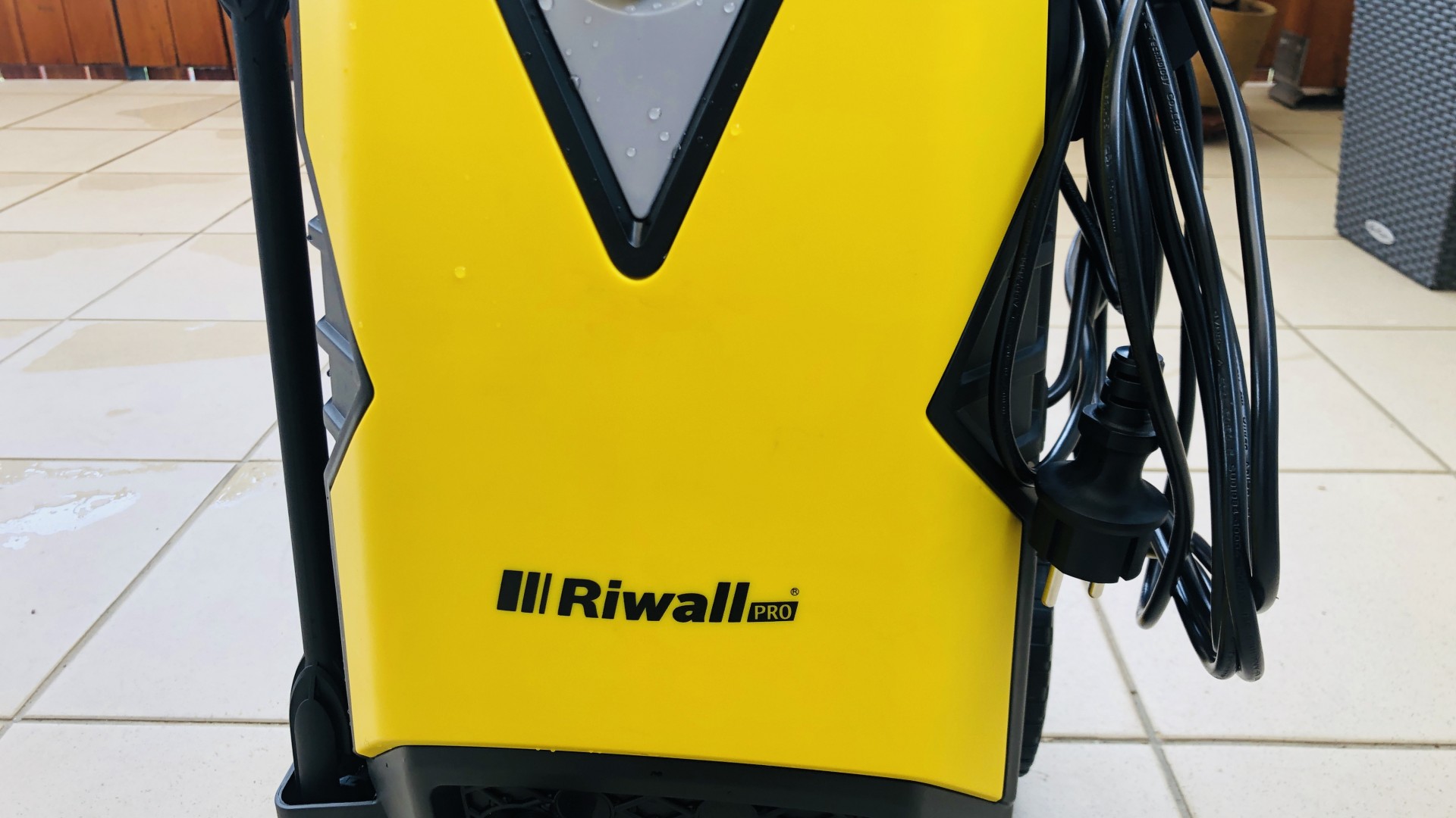 Recenze: vysokotlaký čistič (vapka) RIWALL PRO REPW 150