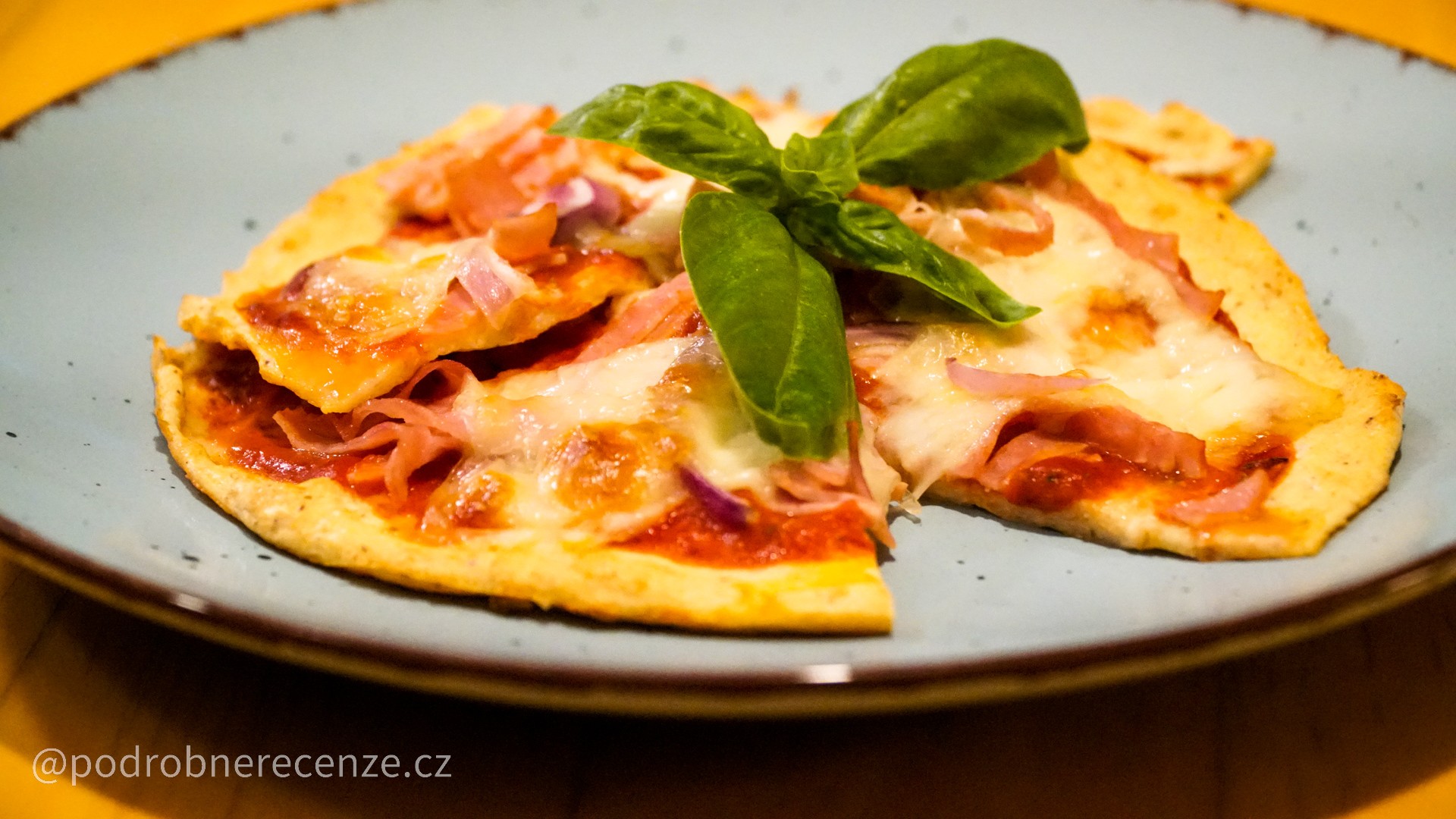 👩🏻‍🍳Recept: zdravá tvarohová pizza (lowcarb pizza) 🍕