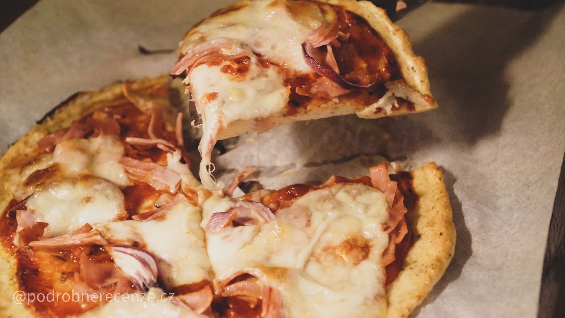 👩🏻‍🍳Recept: zdravá tvarohová pizza (lowcarb pizza) 🍕