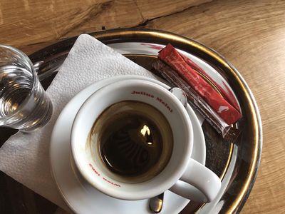 Charlie's Mill recenze - Poobědová kávička - Julius Meinl