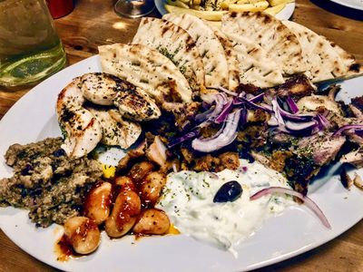 Skoro jako v Řecku | Řecká restaurace Athena