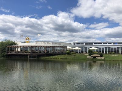 Výrobna sýrů s restaurací Käsemacherwelt | Výrobna sýrů s restaurací Käsemacherwelt