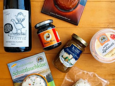 Nákup z obchodu Käsemacherwelt | Výrobna sýrů s restaurací Käsemacherwelt