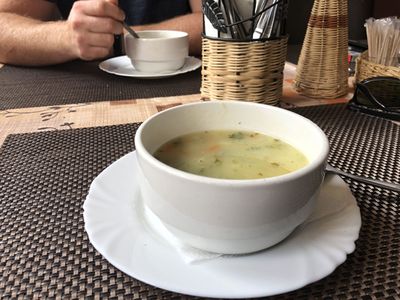 Restaurace YVY, Brno - Recenze - Zeleninová polévka v ceně menu