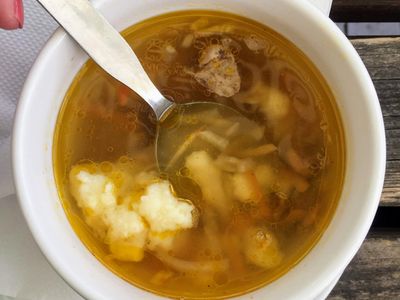 Polévka k dennímu menu - vývar | Pivovarská restaurace Starobrno