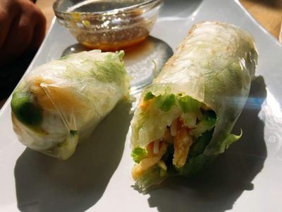 Nesmažené závitky s avokádem | Vietnamská restaurace Zô! - recenze