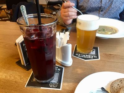Pivní limonáda s borůvkami a pivní speciál U Tomana Brno
