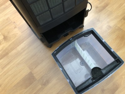 Takhle to vypadá, když šuplík z ochlazovače vytáhnete celý